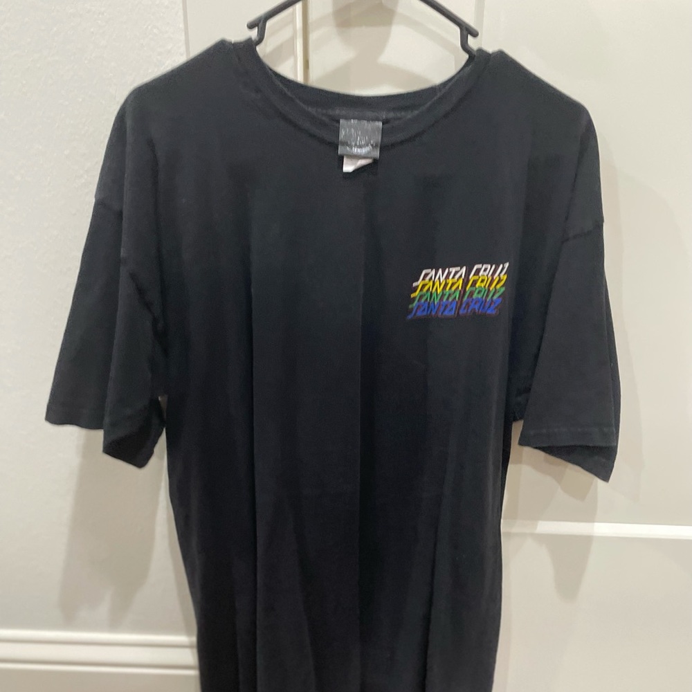 Large santa cruz skate shirt
